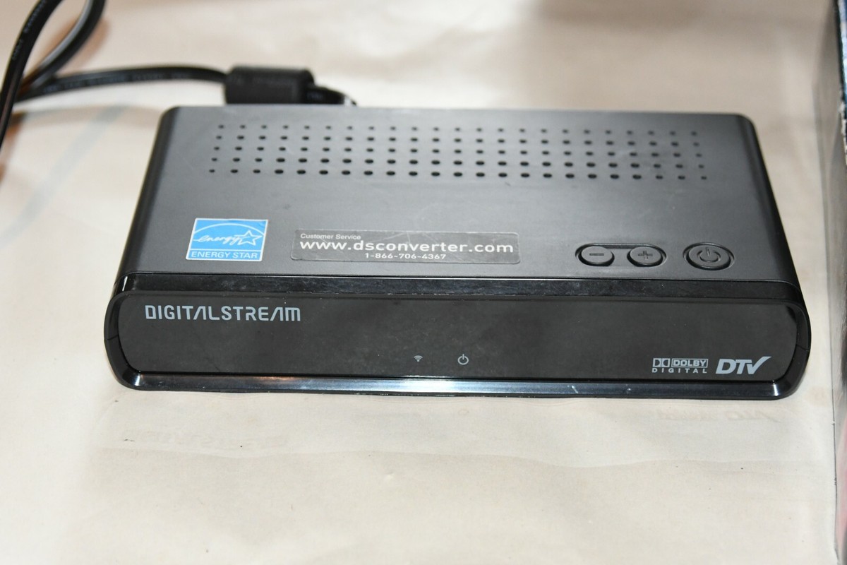 Digital Stream DTX9950 Analog Pass-Through DTV Converter Box w