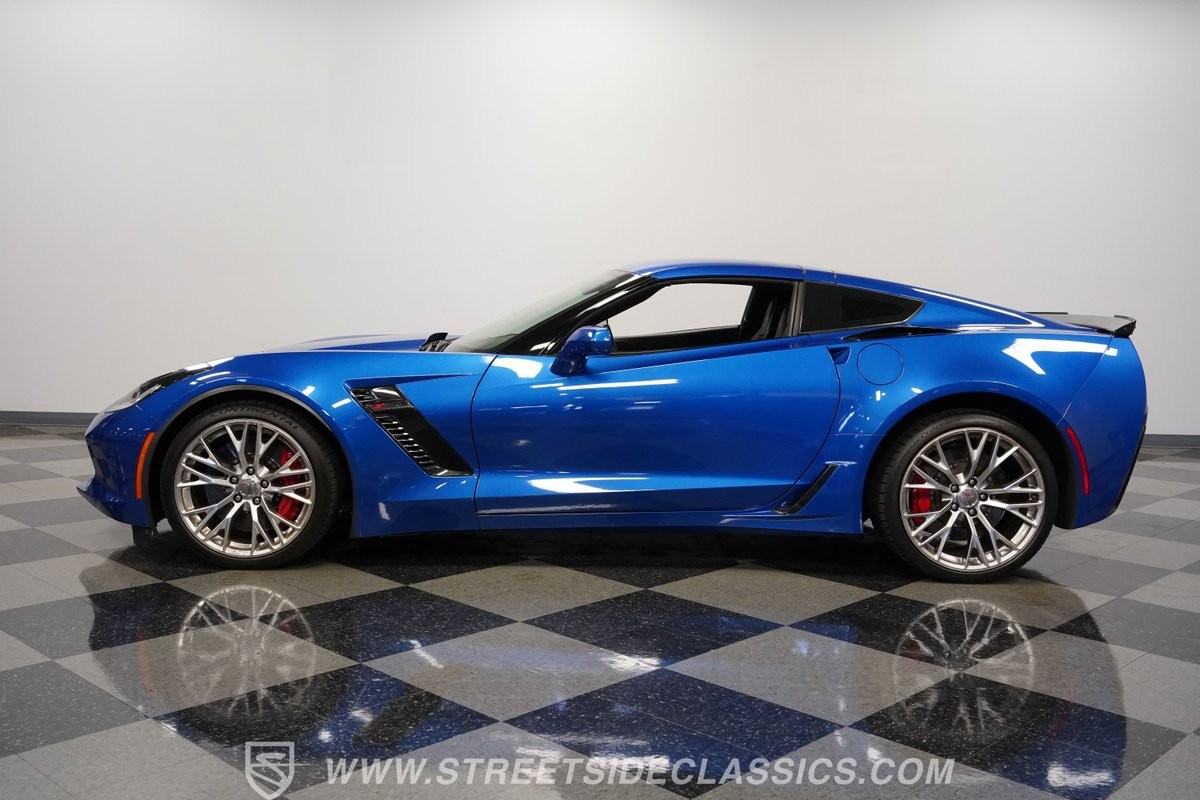 2016 Laguna Blue Chevrolet Corvette   | C7 Corvette Photo 8
