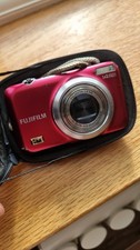Fuji FinePix JX320 Compact Digital Camera 14 MP Red Needs A Charger