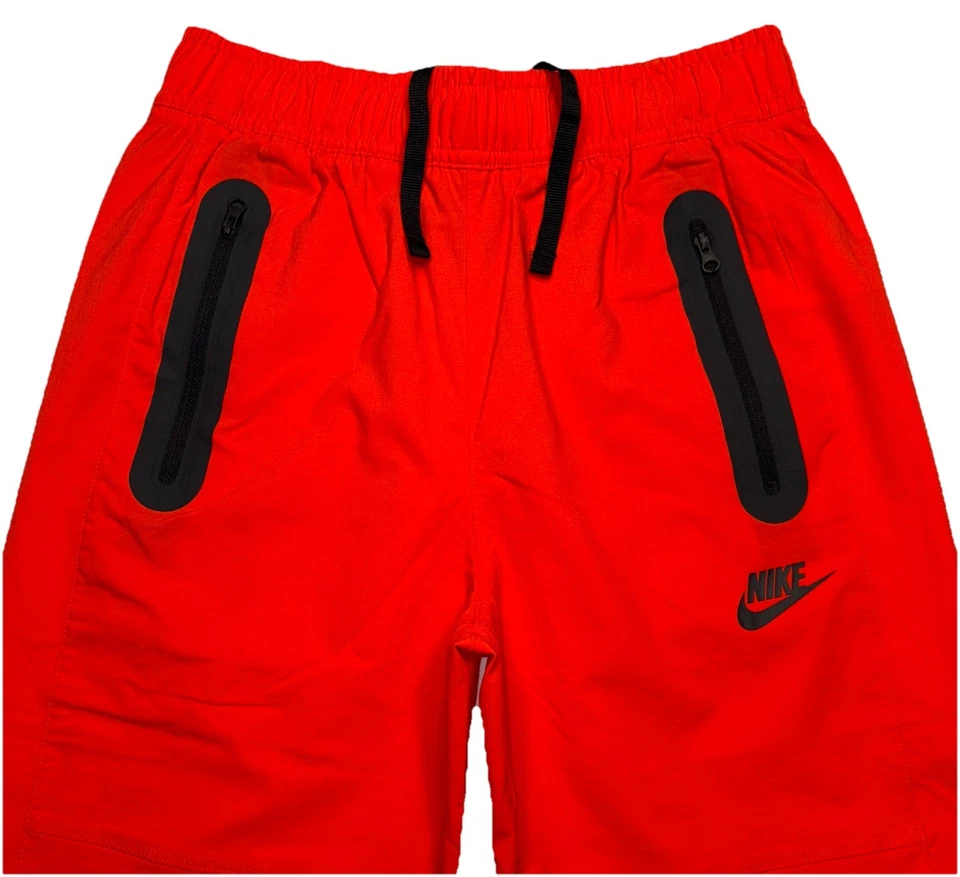 Pantalones Nike Tech Tejidos Niños Talla XL Carmesí/Negro HQ8921-696 ENVÍO GRATUITO $100 Foto 2 de 4