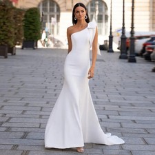Satin Mermaid Wedding Dresses One Shoulder Sleeveless Bridal Gowns White Beach