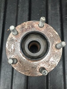 Infiniti FX35 FX45 2003-2008 Radlager Vorne Nabe