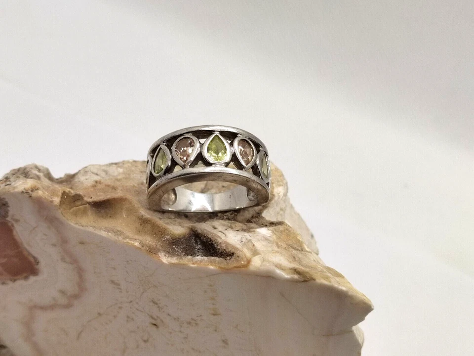 Damen Ring aus Silber 925  Wunderschön  mit Edelsteine  gr.59 - Bild 2 von 4