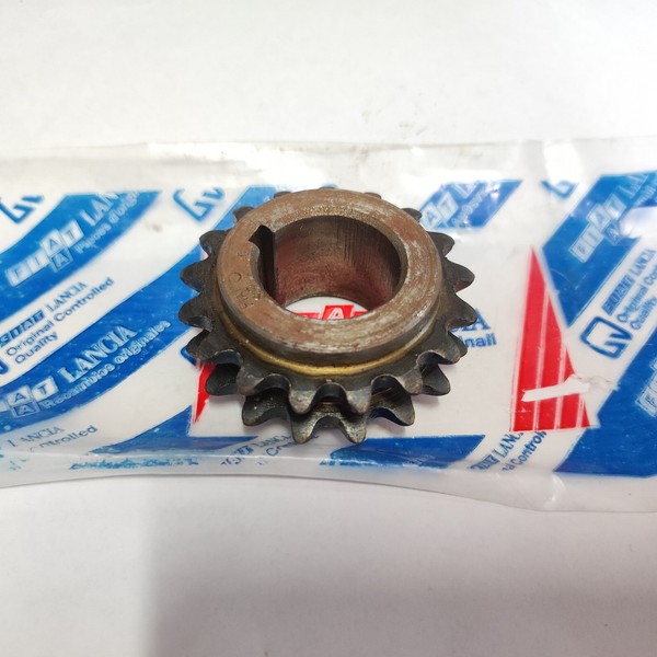 Originaler Verteilerantriebszahnrad Autobianchi A112 4216121-image