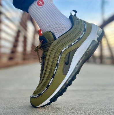 green undefeated air max 97