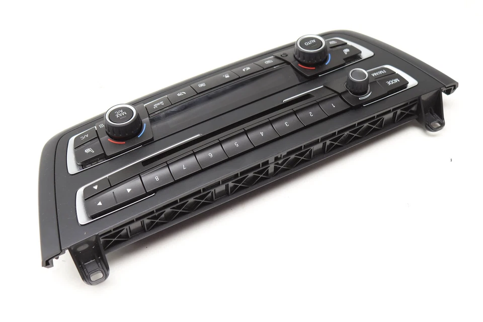 2015-2016 BMW 228I XDRIVE - Controle climático CA dianteiro / estéreo / unidade de CD - Imagem 2 de 4