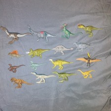 Jurassic World MINIS Dinosaur LOT Of 16 Figures VELOCIRAPTOR Ceratasaurus