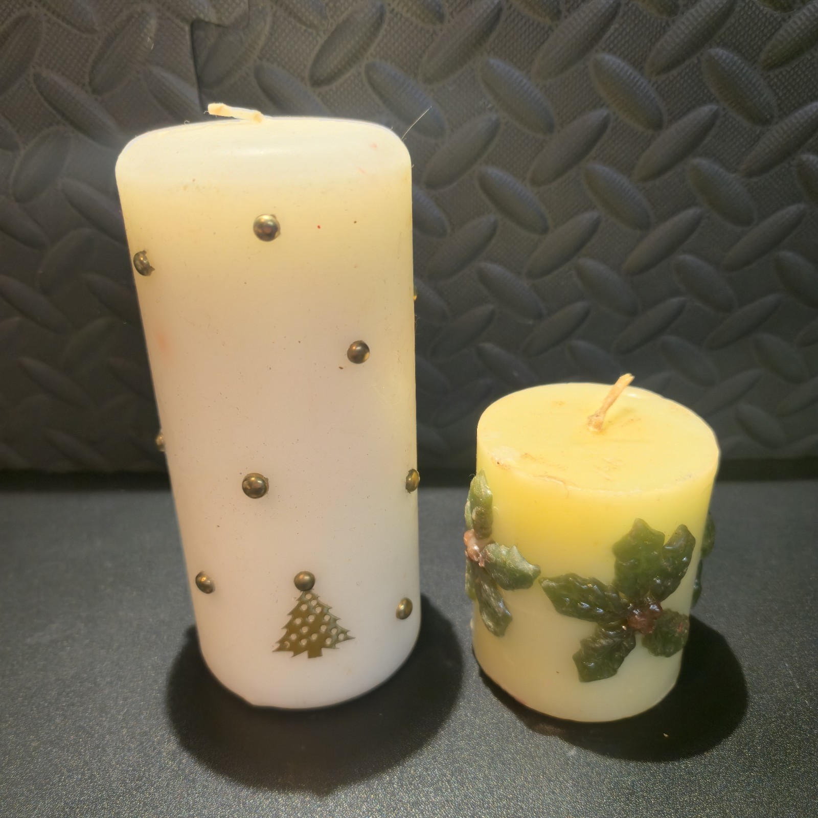Set Of (2] Decorative Christmas Themed Candles - One 6", One 3"