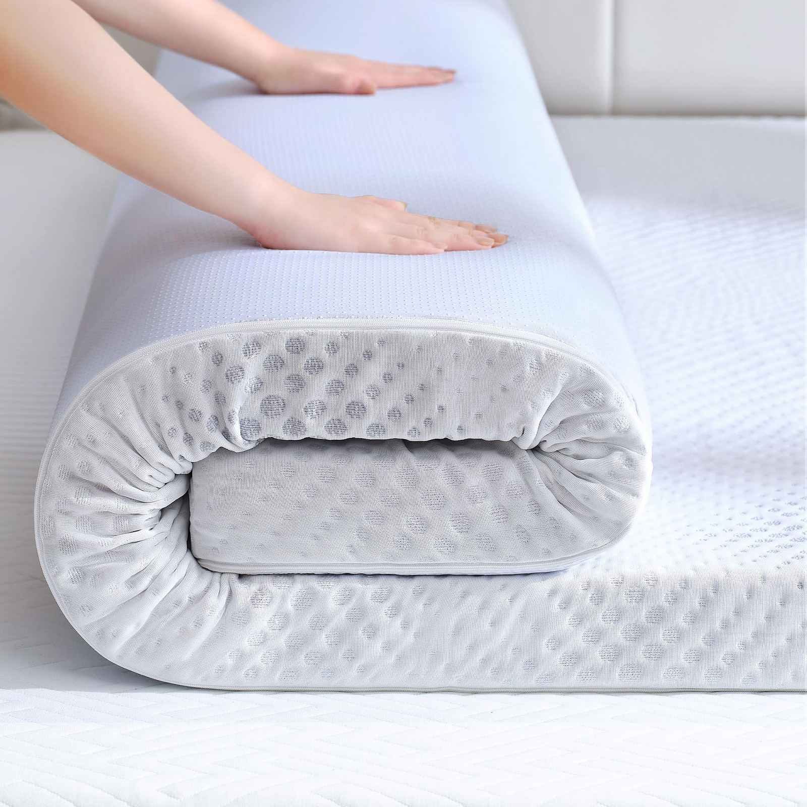 3 Inch Gel Memory Foam Mattress Topper Twin Size, Ventilated Mattress Pad for...