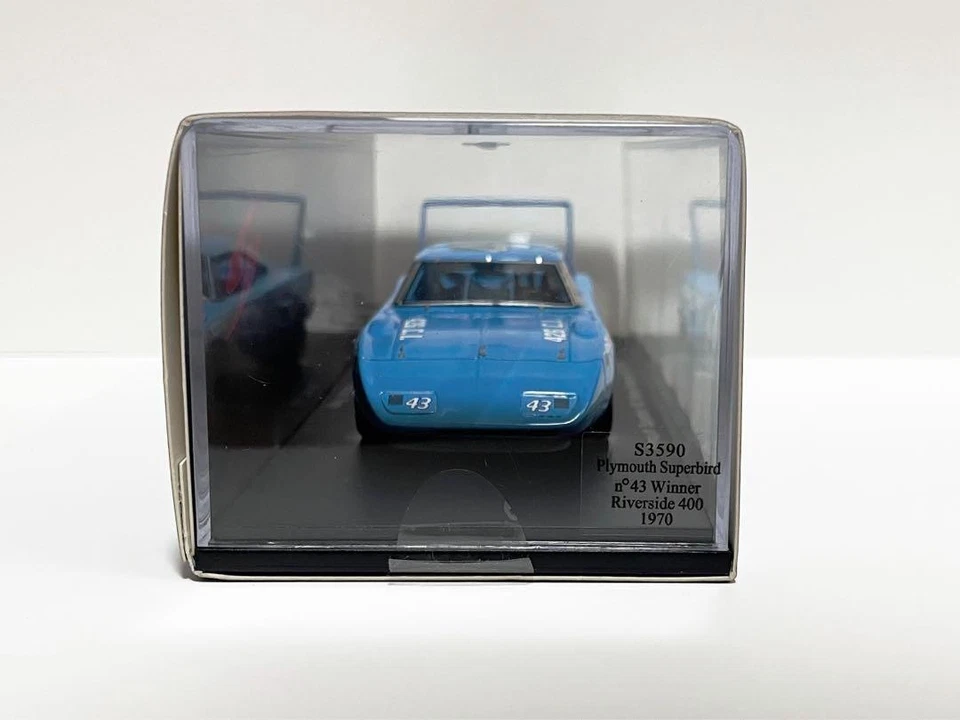 SPARK 1/43 Plymouth Superbird 1970 #43 ganador Riverside 400 Richard Petty Diecas Foto 2 de 4