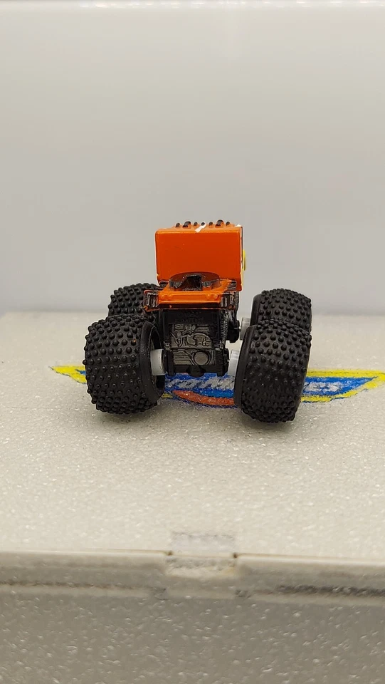 Micro Machines Monster Trucks #46 Boomers Shotgun Kenworth - Image 2 of 4