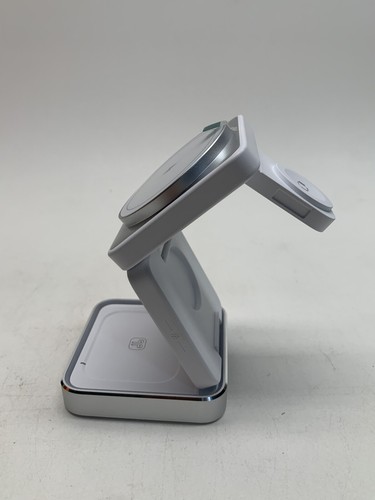 Wireless Charger 3 in 1, Foldable Wireless Charging Station - Picture 17 of 23