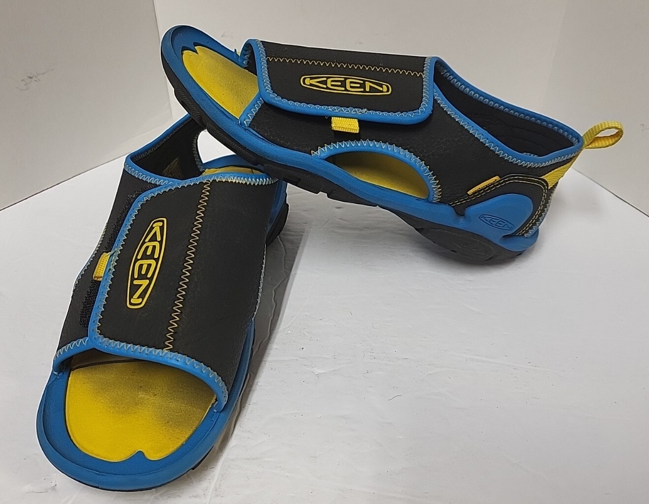 Scarpe da acqua Keen Knotch River Quick Dry per ragazzi taglia 4 regolabili blu lavabili