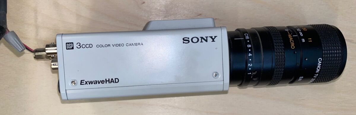Sony DXC-390 3CCD Microscope/Industrial Color Video Cam w Sony DXC-390 3CCD Microscope/Industrial Color Video Cam w