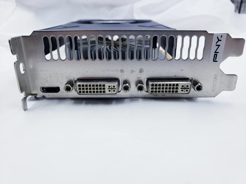 PNY GTX 550TI 1GB NVIDIA 192-Bit GDDR5 Core Clock 900 MHz PCI Express 2.0 x16 - Image 3 of 4