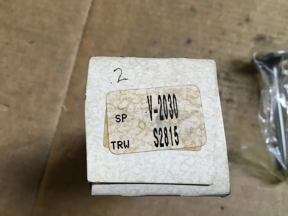 Nova válvula de admissão de motor TRW V-2030 QTD 1 - Imagem 2 de 4