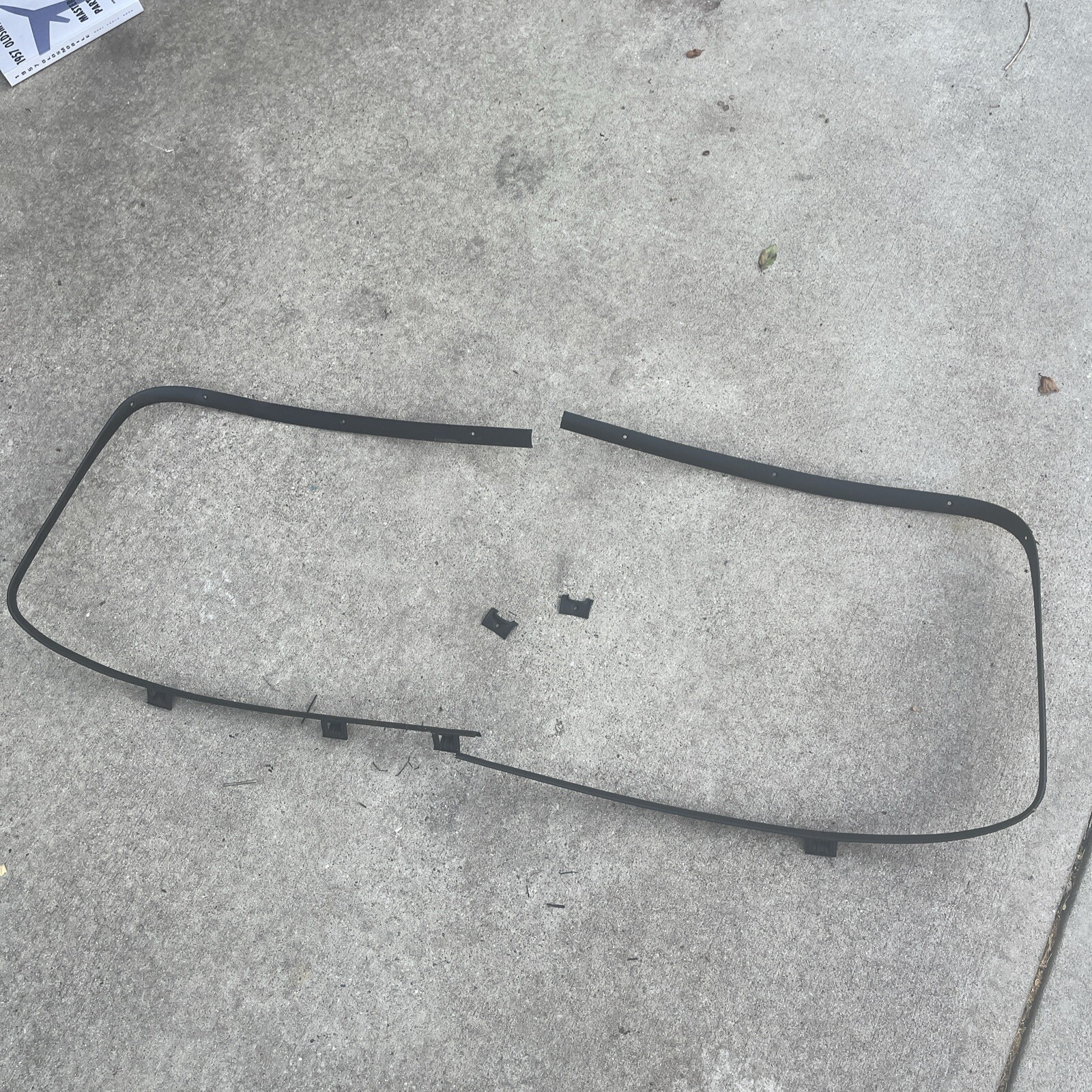 1949 1950 1951 1952 CHEVROLET PONTIAC INTERIOR WINDSHIELD GARNISH & CONNECTORS