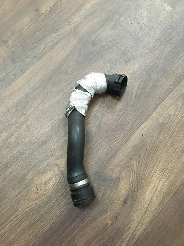 BMW E81 E87 Kühlwasserschlauch Schlauch Kühler unten-Thermostat 7552404