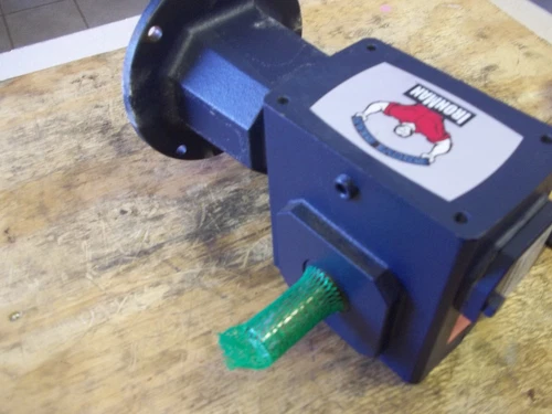 NEW GROVE GEAR IRON MAN GRG-BM-821-5-R-140 GEAR REDUCER RATIO 5:1 GRG8210085.00