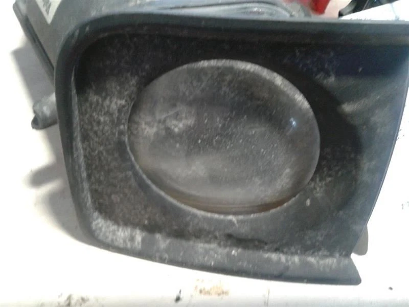 Driver Corner/Park Light Fog-driving Bumper Mounted Fits 00-04 AUDI A6 250704 - Image 2 of 4