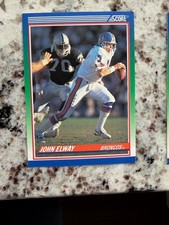 1990 SCORE NFL FOOTBALL CARD DENVER BRONCOS JOHN ELWAY #10