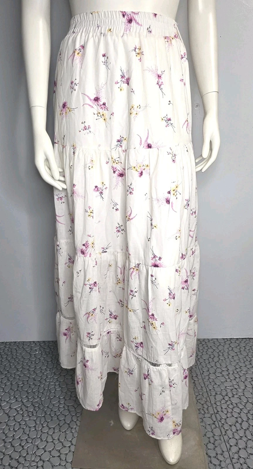 Anthropologie By Reyon maxi skirt XL Ivory Floral