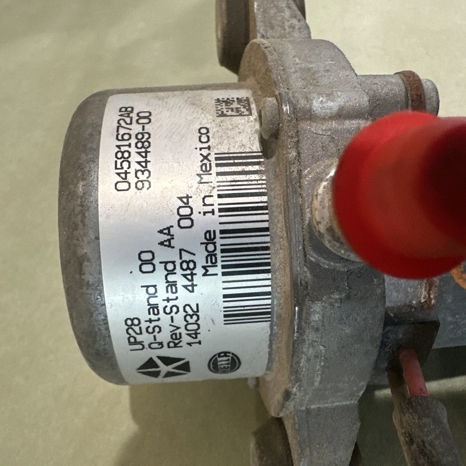 Jeep Cherokee 2014 bomba de vacío 04581672ab OEM Foto 2 de 4