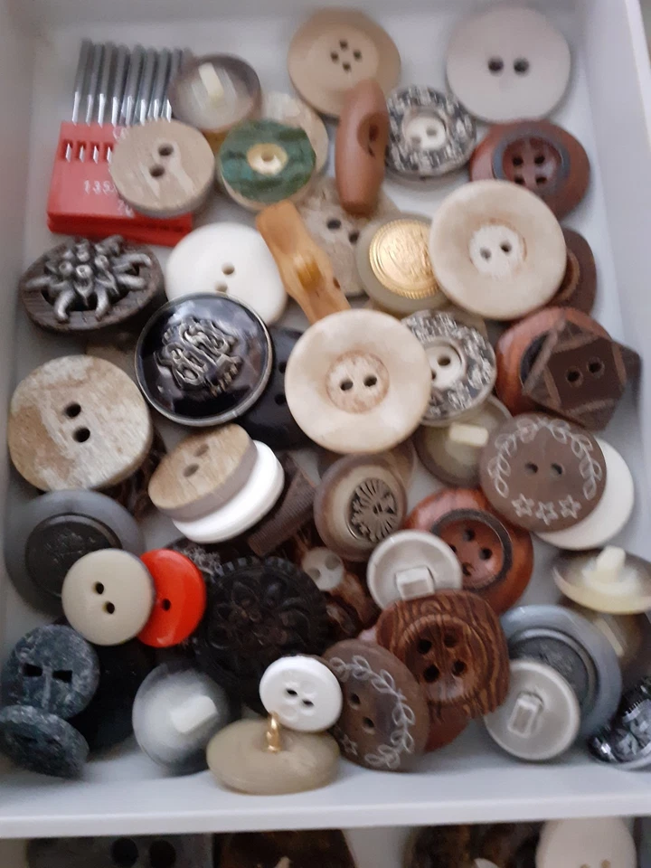 KONVOLUT 200g BUNTE KNÖPFE MIX ø 10 - 25mm ALT NEU EINZELNE UND MEHRERE - Bild 4 von 4