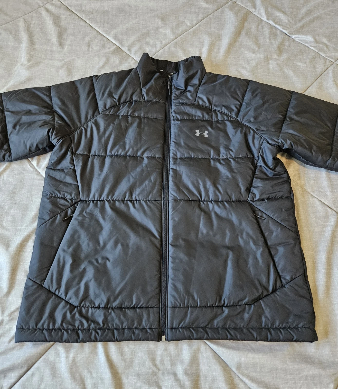 Under Armour Men's Storm Insulated Jacket - 1380871 - Black MEN'S 2XL Mint!!!!
Opens in a new window