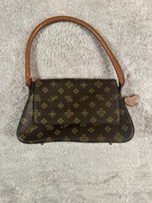 Borsa a tracolla Piero Guidi marrone monogramma borsa baguette Italia I P cuore charm