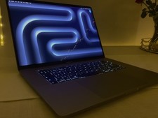 Apple MacBook Pro 16" (512GB SSD, Intel Core i7 9th Gen., 2.60 GHz, 16GB) Laptop