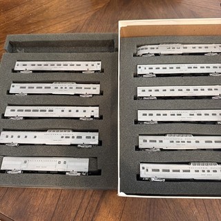 N Scale California Zephyr Kato 11 Car Set