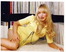 Sabrina Carpenter SIGNED Yellow Dress 8x10 Photograph Picture BAS Beckett COA