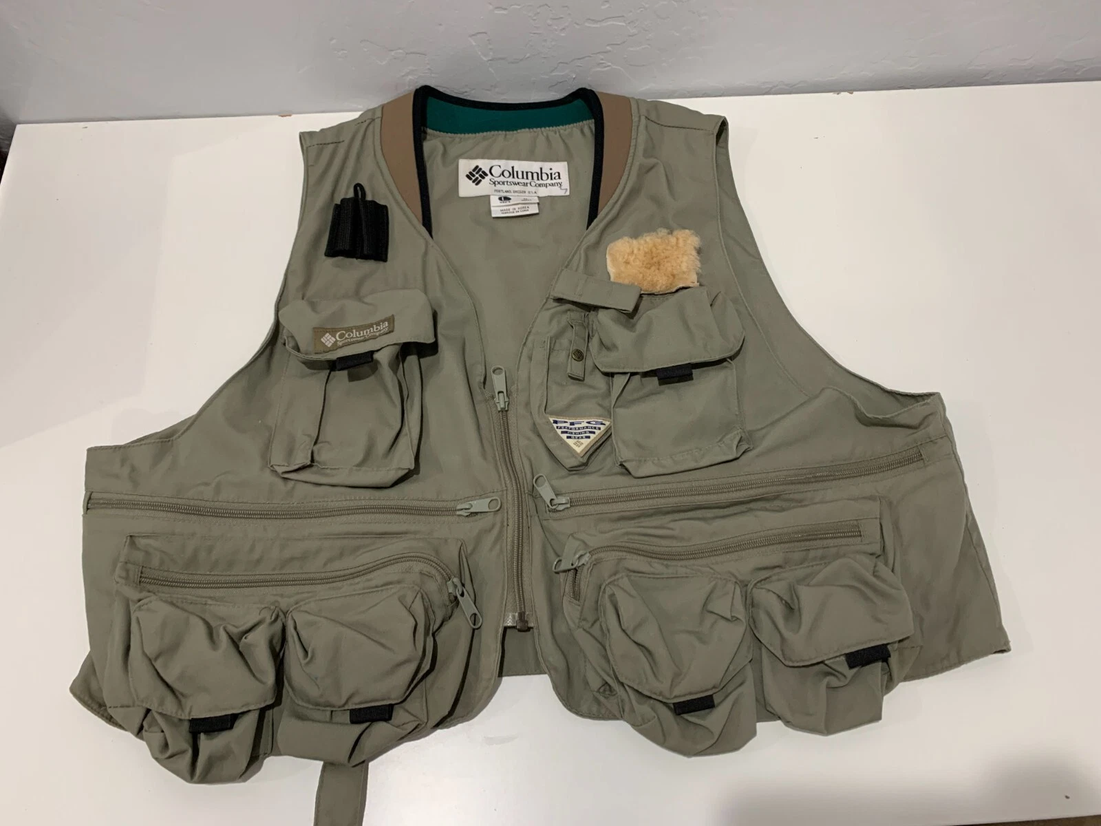 Vintage Columbia Sportswear Fly Fishing Vest Size Large Canvas Tan