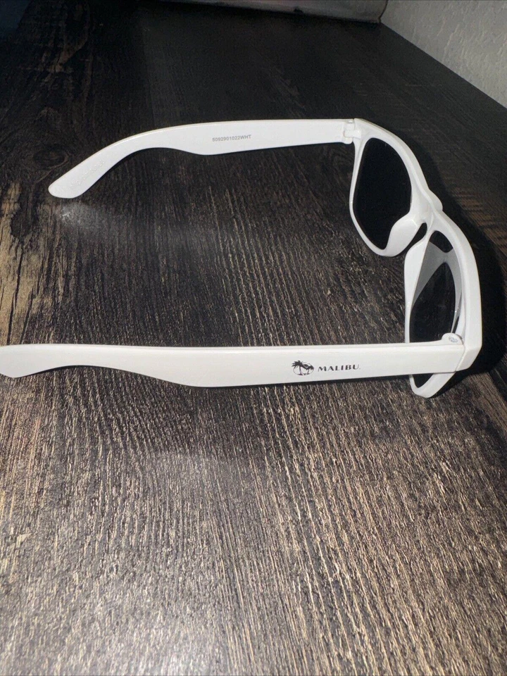 Gafas de sol promocionales BLANCAS Malibu RETRO Foto 3 de 3