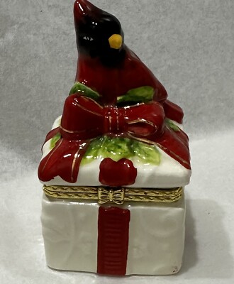 Cardinal Ceramic Trinket Box Gold Trim Holly and Bow