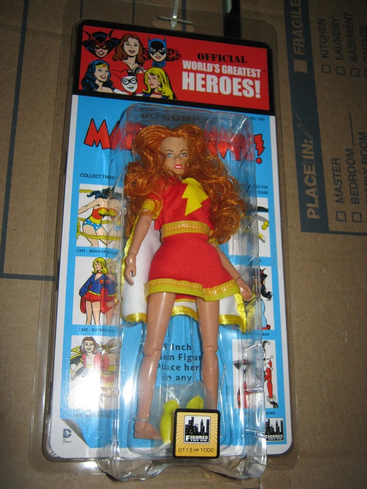 DC Comics FTC Mego 8" Figuras de Acción MIP Lote de 4 Super Gals Mary Batgirl Wonder Foto 4 de 4