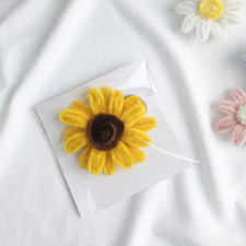 Handmade Sunflower Plush Keychain   Cute Yellow Floral Bag Charm Gift