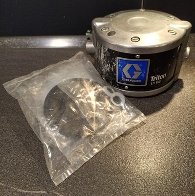 Graco Triton Membranpumpe + Reparatursatz