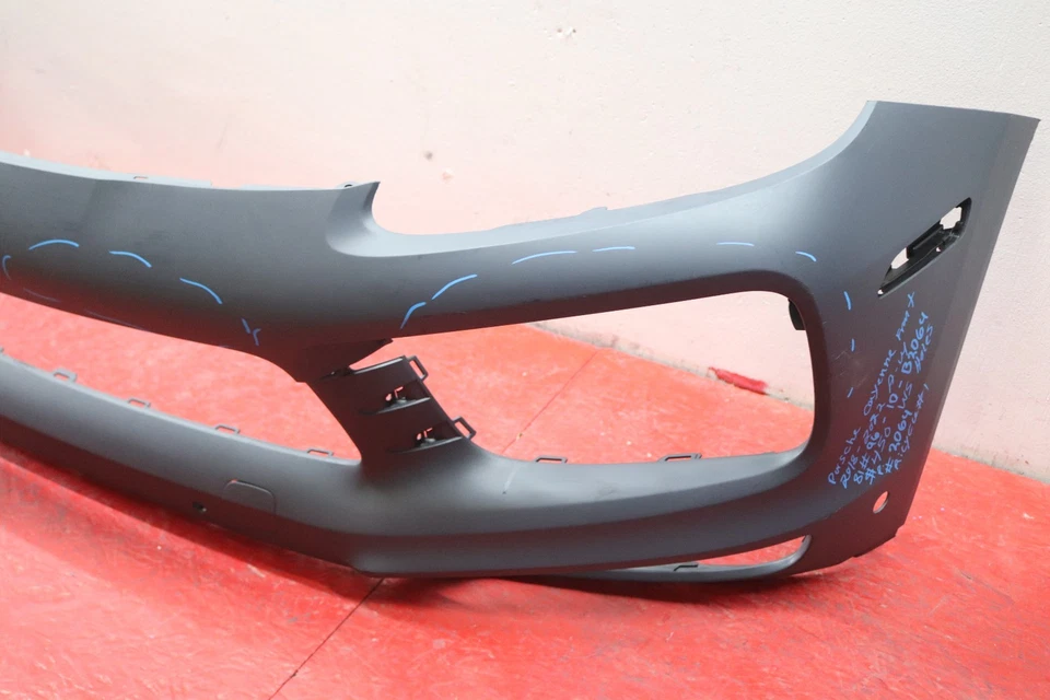 2018 2022 PORSCHE CAYENNE FRONT BUMPER COVER WITH SENSOR HOLES - Imagem 4 de 4