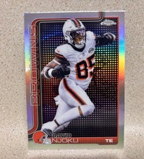 David Njoku Topps Chrome lightboard Refractor 2025 - Cleveland Browns