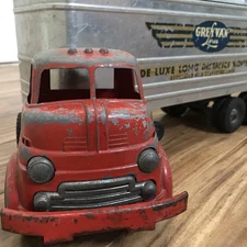 Vintage 50’s Wyandotte Grey Van Lines moving truck