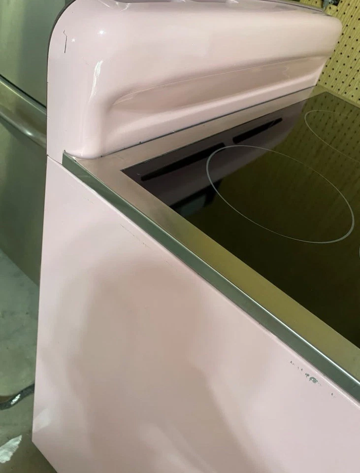 Horno de Inducción Retro Pink Big Chill 30" Foto 4 de 4