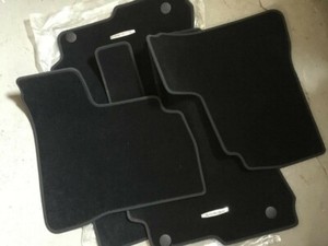 MERCEDES BENZ ORIGINAL R 230-SL Set Di Tappetini in velour nero NUOVO OVP