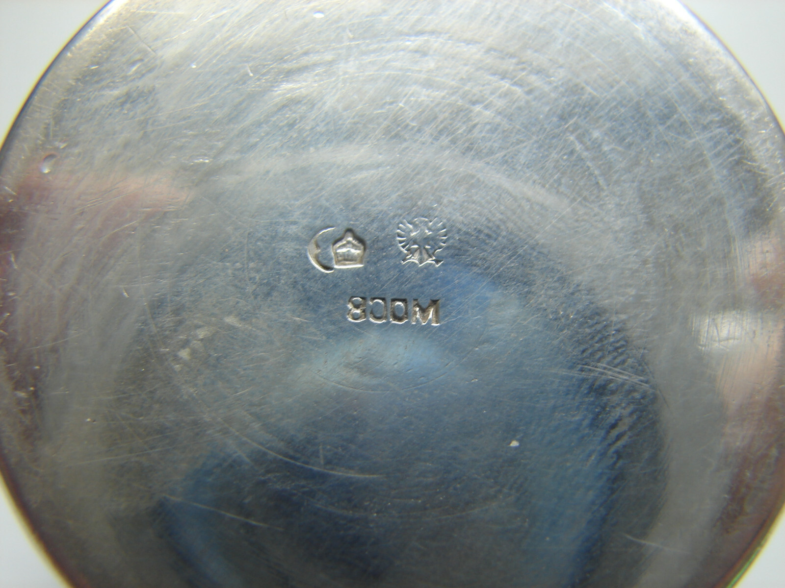 Details zu antiker, silberner Becher \