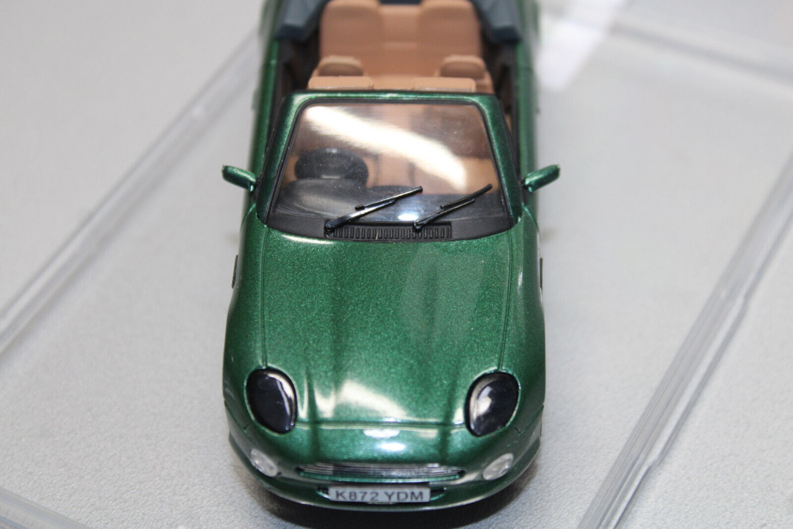 Schuco Aston Martin DB 7 Vantage Metallic Green 1:43