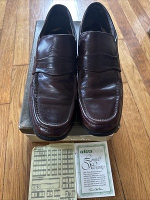 Vintage Thom McAn Deep Brown Leather Loafers Slip-On Men's Size 8.5