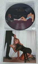 Sabrina Carpenter LP Picture Disc Vinyl  Man's Best Friend & Signed Art Card