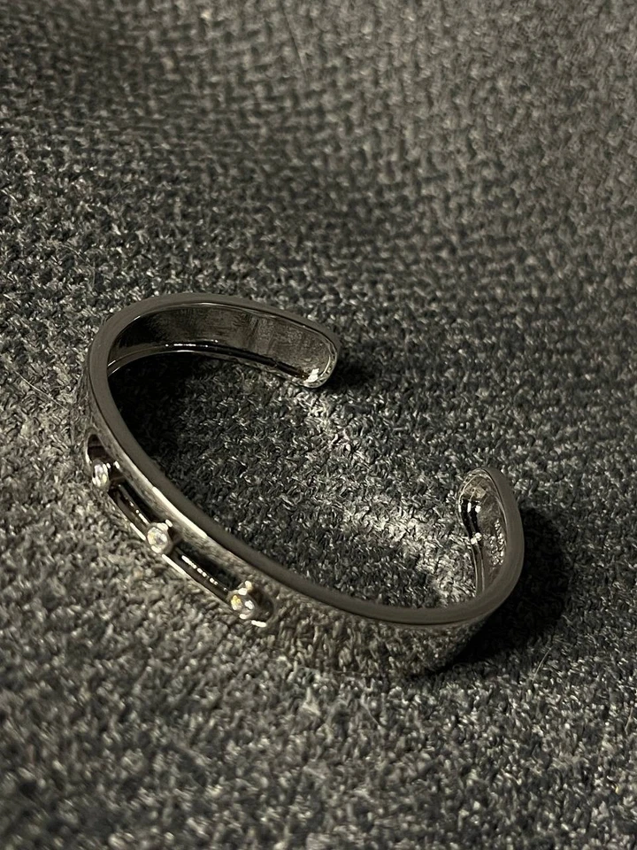 Brazalete Minimalista Diamantes Flotantes Messika Raro 18cm Foto 4 de 4