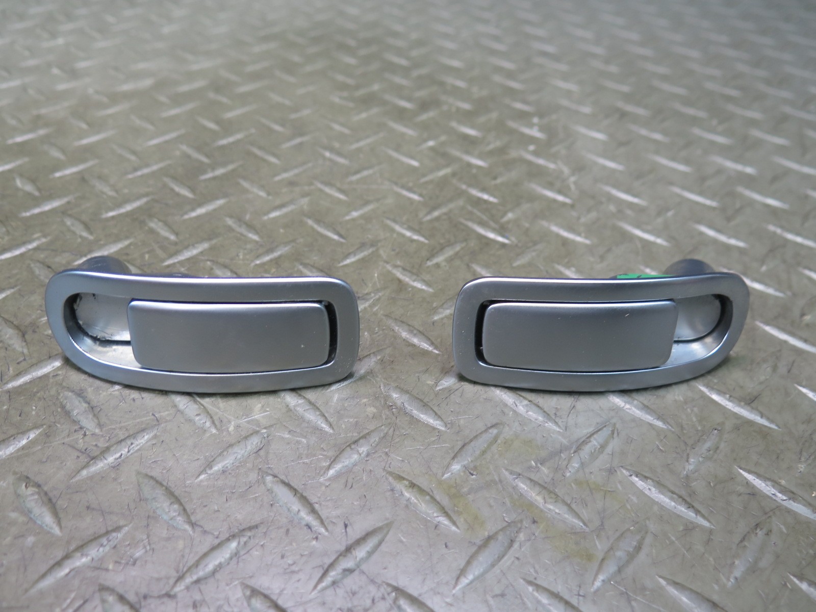 Bentley Continental GT 2003-2010 Coat hooks Pair P/N 3W0857633F
